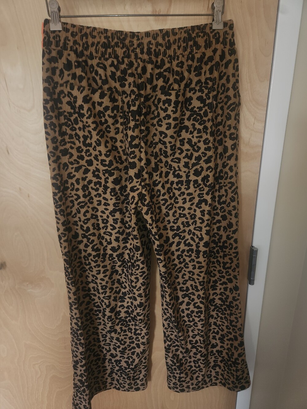 Halara Leopard Print Wide Leg Pants Size Large - Picture 7 of 8